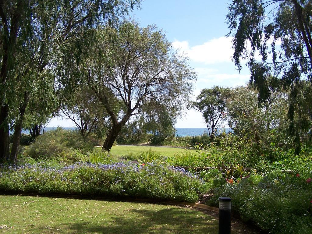 Cape View Beach Resort WEST COAST Exteriör bild